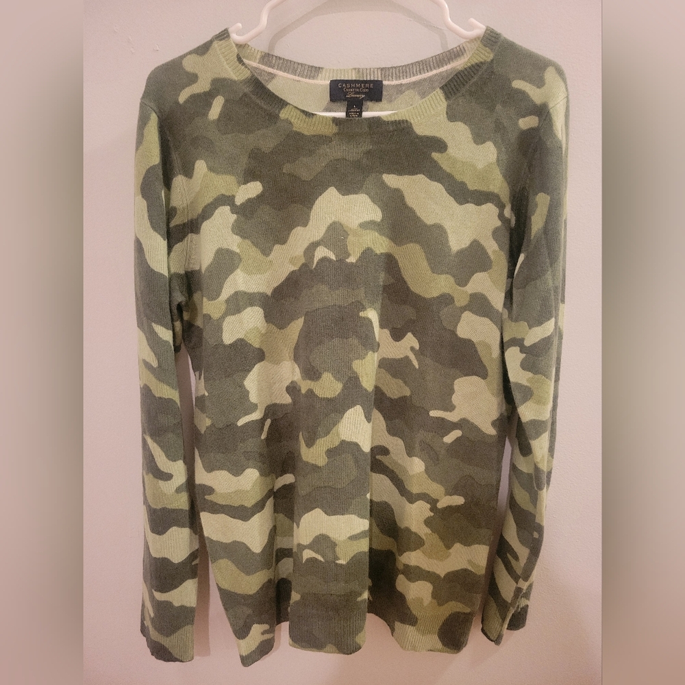 Charter Club Olive & Light Green Camo Crewneck Sweater